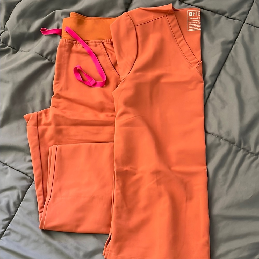 Figs Vibrant Orange Scrub set